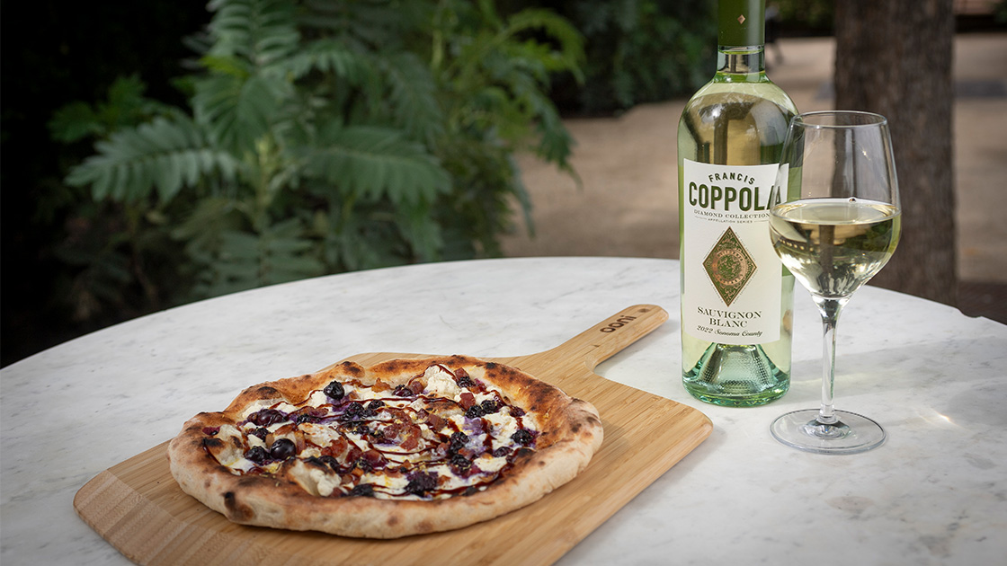 “The Blue Pig” Pizza with Diamond Collection Appellation Series Sauvignon Blanc